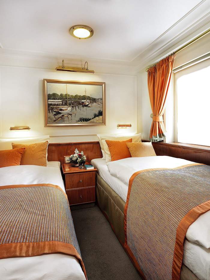 SCC Sea Cloud CAT 4.jpg